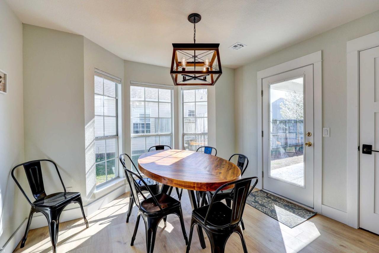 Chic Bentonville Home With Patio And Fire Pit! Dış mekan fotoğraf