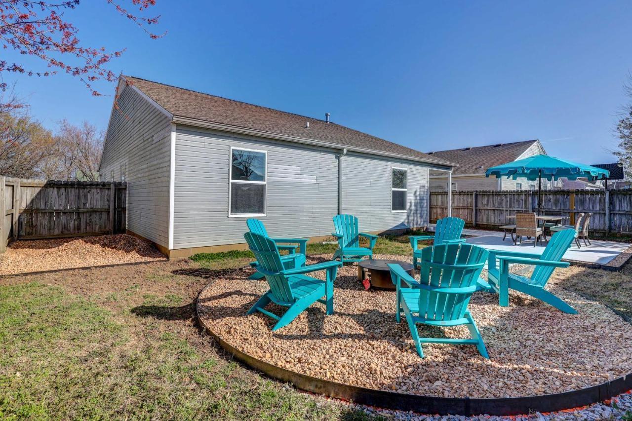 Chic Bentonville Home With Patio And Fire Pit! Dış mekan fotoğraf